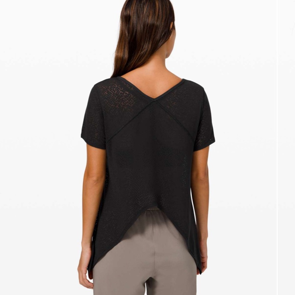Lululemon Loop Around Tee Sheer Black - image 4